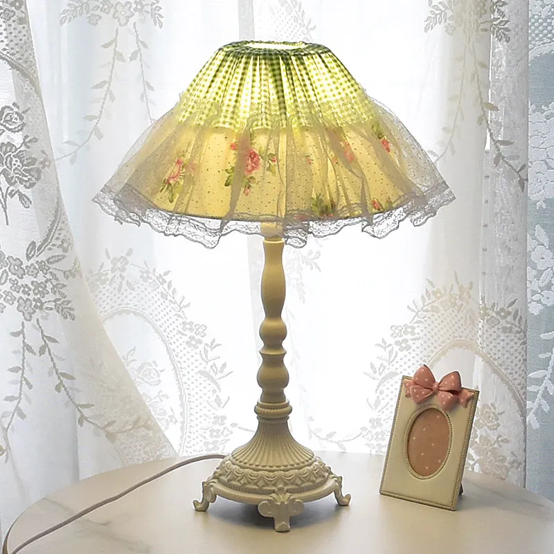โคมไฟตั้งโต๊ะสไตล์ชนบทฝรั่งเศส - Solar Lamp บทวิจารณ์และราคา